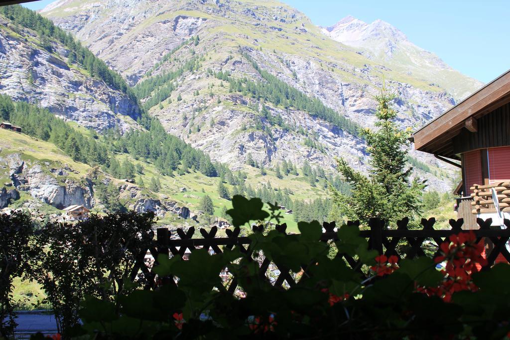 Haus Pan Daire Zermatt Oda fotoğraf